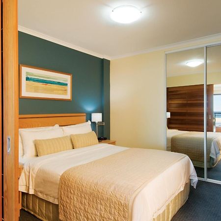 Oaks The Entrance Waterfront Suites Room photo