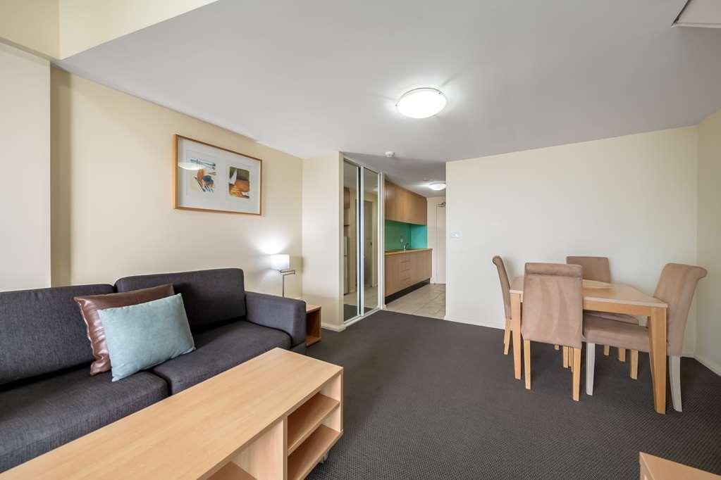 Oaks The Entrance Waterfront Suites Room photo