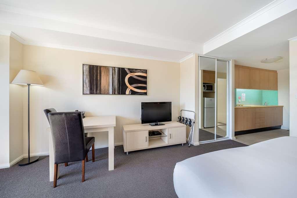 Oaks The Entrance Waterfront Suites Room photo